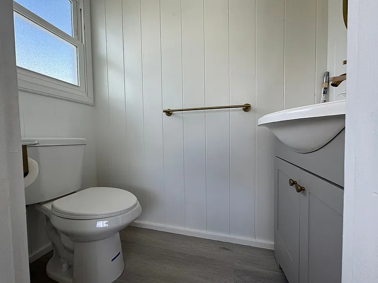 2326 Rose St — Photo 15