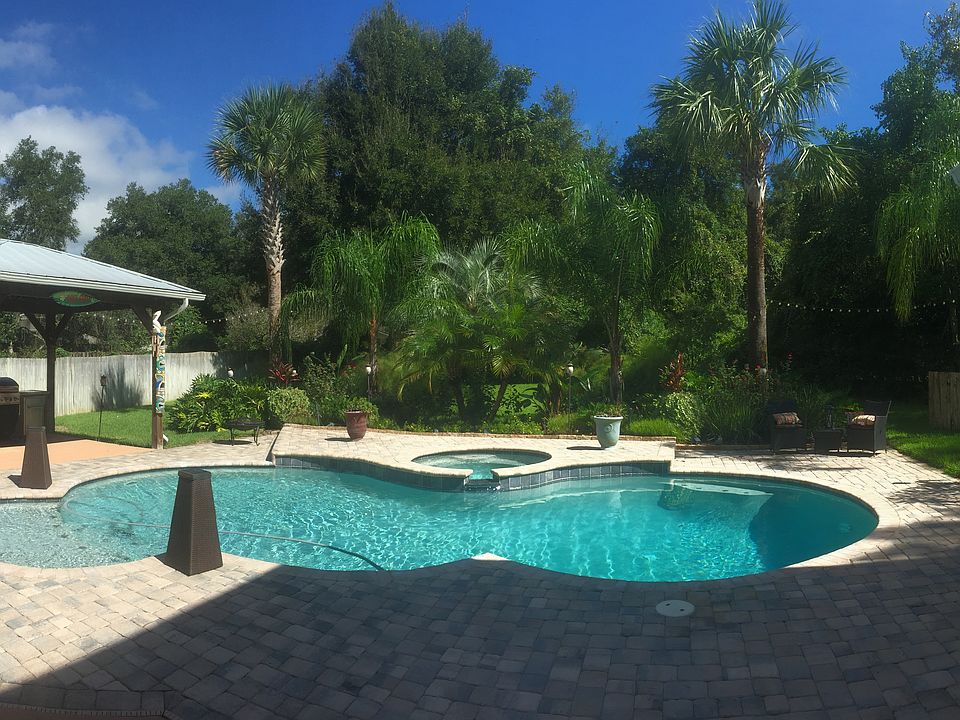 2nd image of 3776 Laura Ln