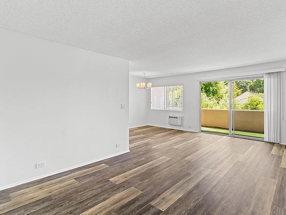 3rd image of 11677-11683 Goshen Ave #206