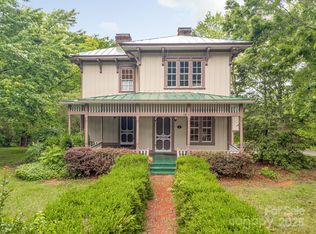 1120 N College St, Mount Pleasant, NC 28124