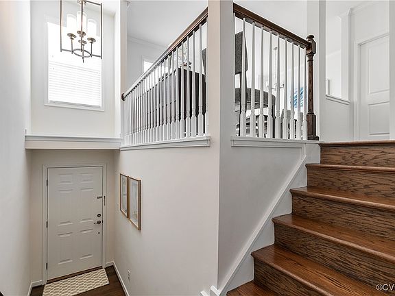 3rd image of 4528 Hobble Cir