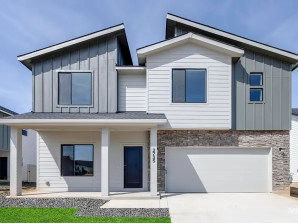 2735 N Silver Wolf Ave, Star, ID 83669