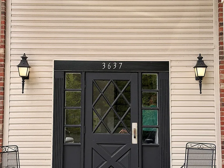 3637 Taliluna Ave #A3 — Photo 2