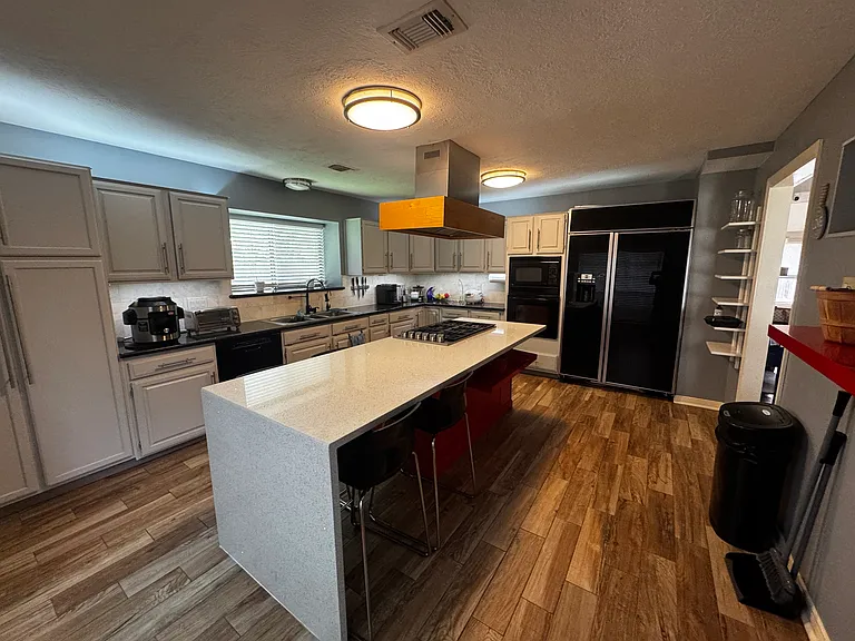 Arrowsmith Ct — Photo 8