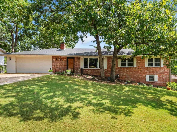 401 Westwood Dr, Mountain Home, AR 72653