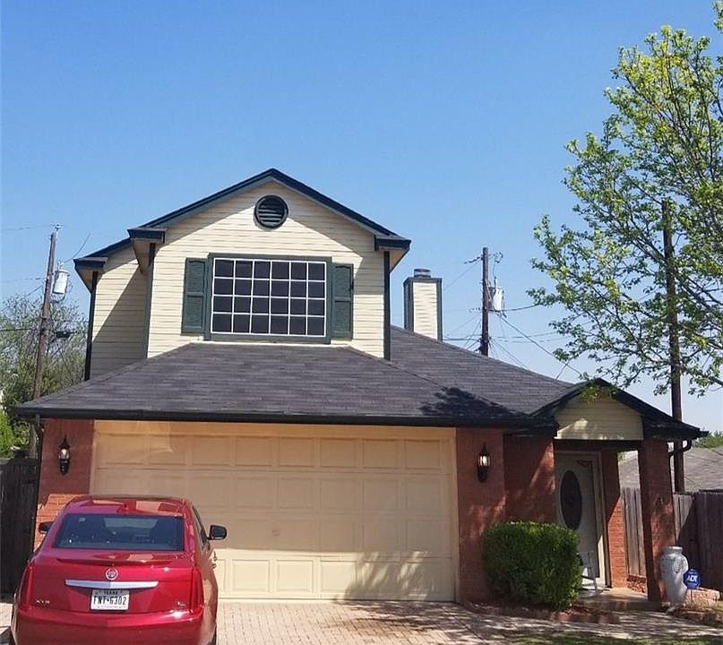 2nd image of 541 Majestic Park Ln