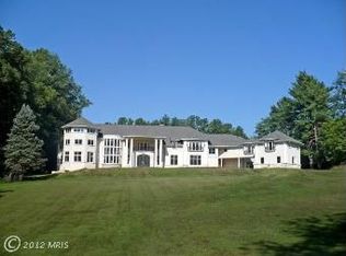 814 Leigh Mill Rd, Great Falls, VA 22066