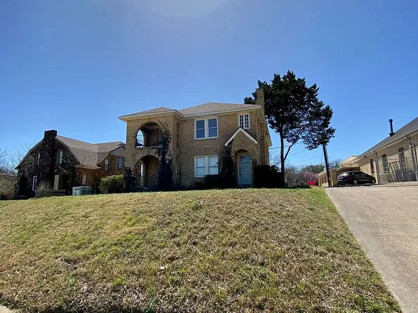 2424 W Jefferson Blvd, Dallas, TX 75211