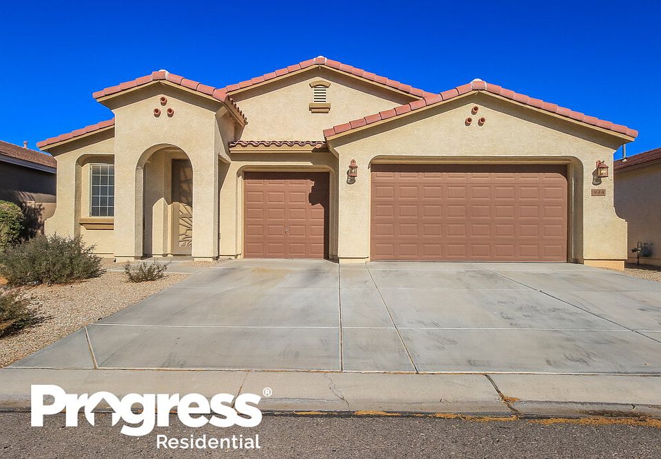 1st image of 944 E Cierra Cir