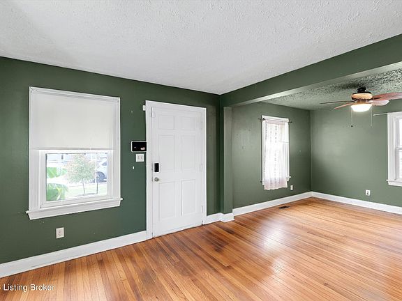 4th image of 1019 Camden Ave