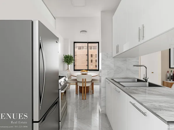 210 East 65th Street image 4 of 13