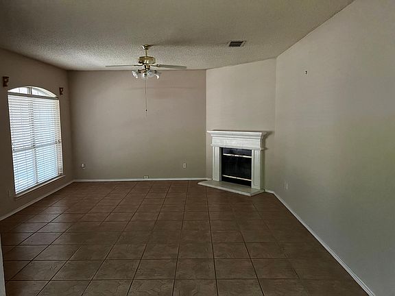 4th image of 4748 Birchbend Ln