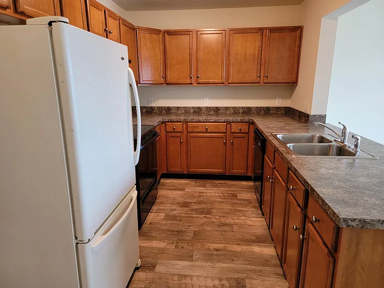 101 Park Place Cir — Photo 4