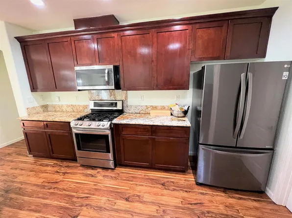 871 Trehowell Dr, Roseville, CA 95678