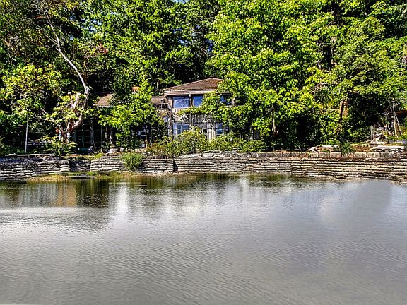 5th image of 2918 E Bay Dr NW