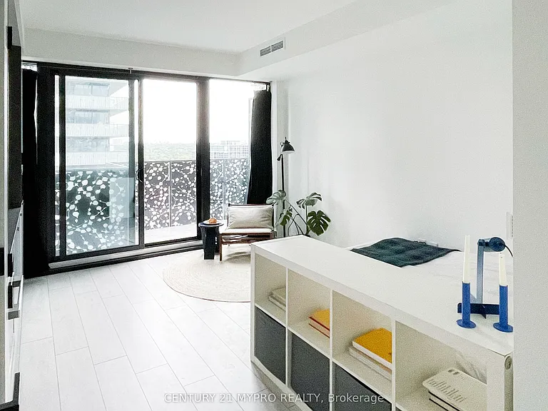 55 Charles St E #2111 — Photo 3