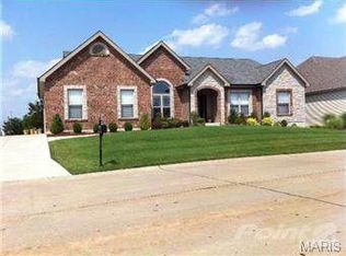 101 Sterling Crossing Dr, Dardenne Prairie, MO 63368