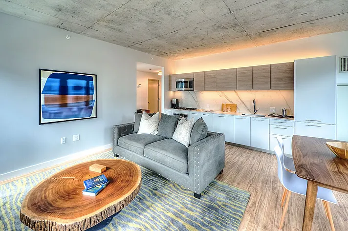 2 bed, 962 sqft, $4,327 — Photo 4