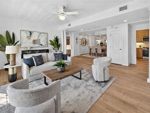 4th image of 1280 Laskin Rd APT 102