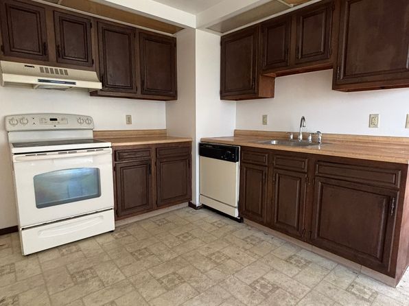 21 Barton Ct APT 5