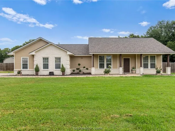 4464 Conquistador Cir, Bryan, TX 77807