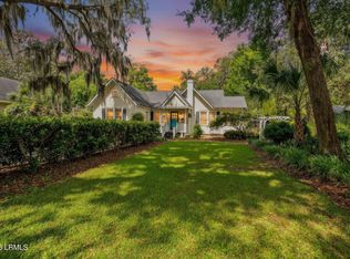 510 Ribaut Rd, Beaufort, SC 29902