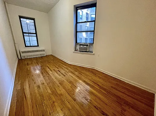 Rented by Compass | media 9