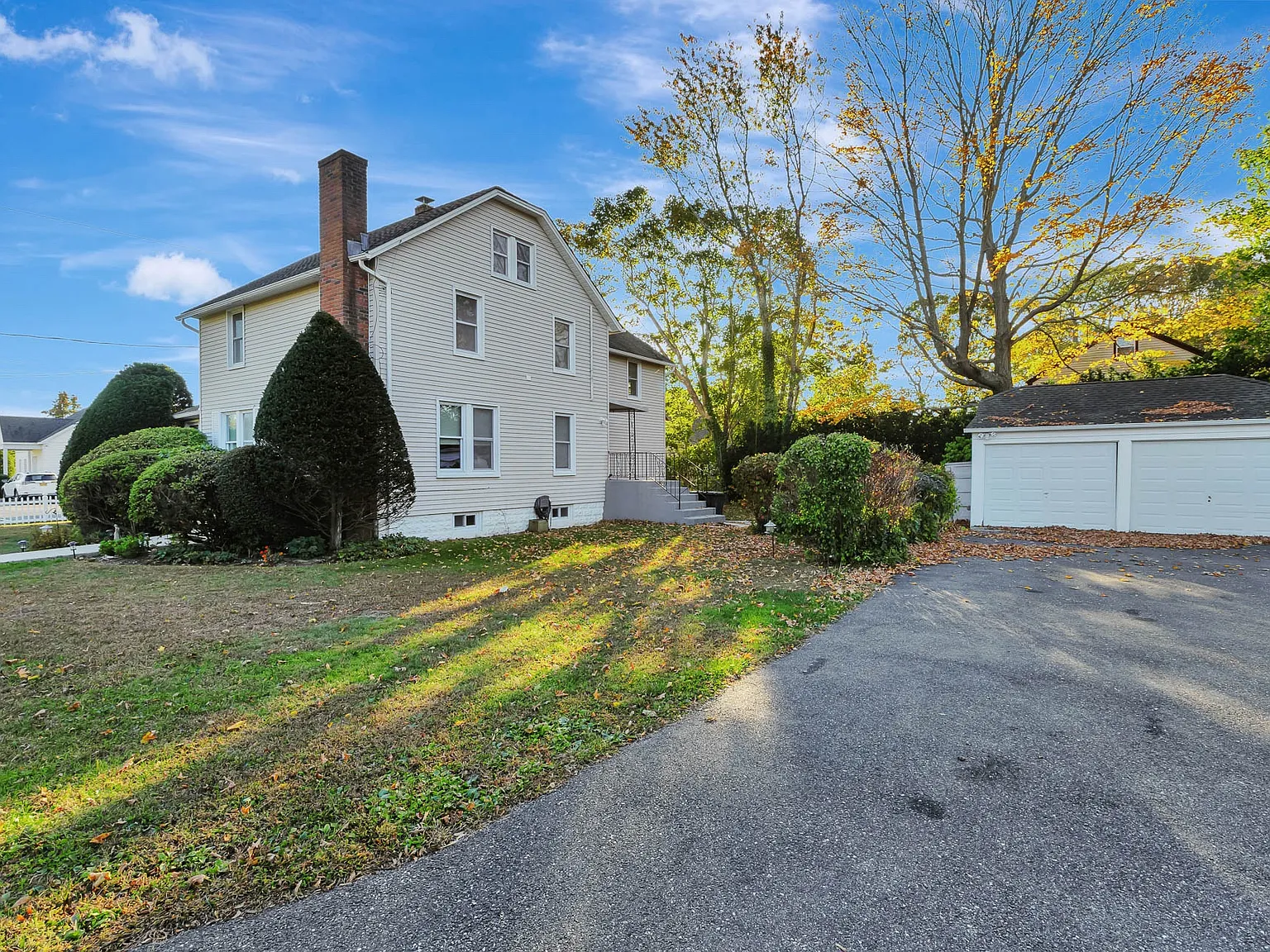 12 Hawkins Ave — Photo 1