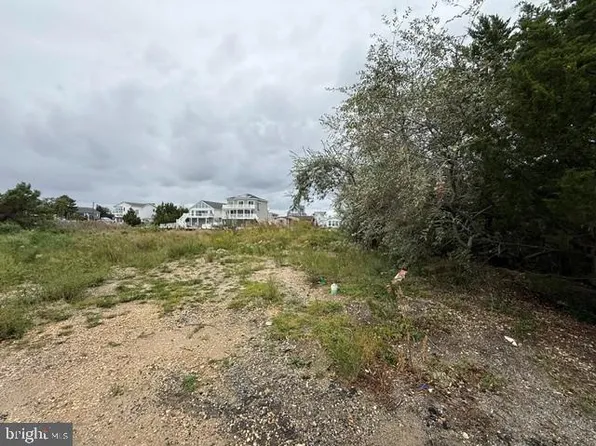 48 W Raritan Dr, Little Egg Harbor, NJ 08087