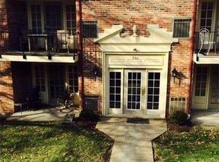 1020 Chatham Park Dr APT C, Pittsburgh, PA 15216