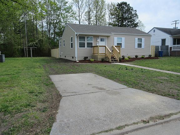 3rd image of 502 Woodfin Rd