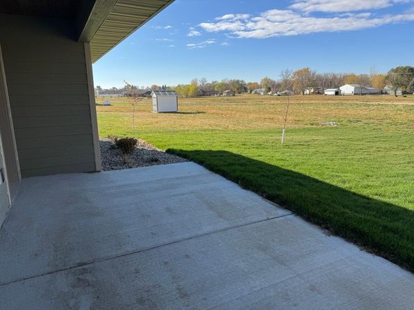 406 Logan Ave, Gregory, SD 57533