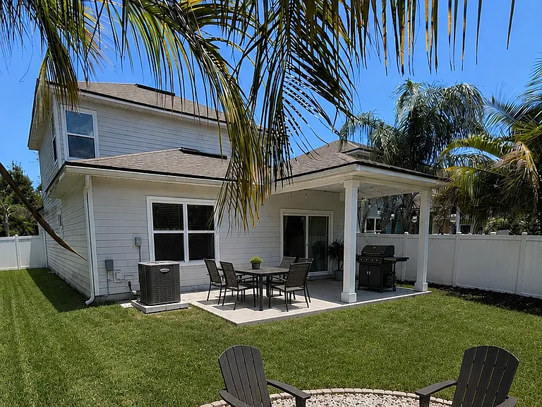 2024 Poinciana Rd — Photo 2