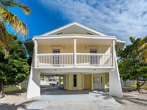 4th image of 184 Bahama Ave