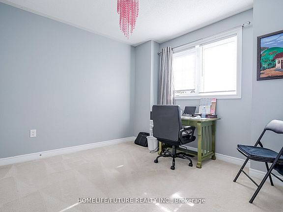 3rd image of 220 Berry St
