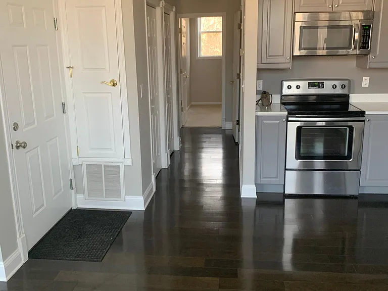 2124 Fulton Ave #8 — Photo 2