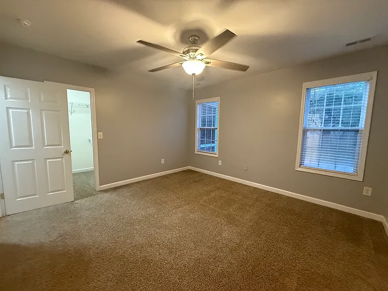 305 Gold Leaf Dr — Photo 10