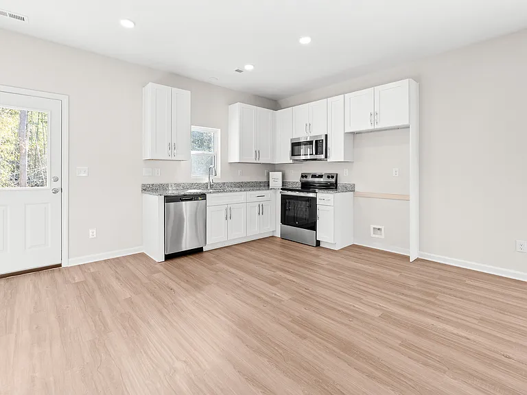 1132 N 14th St — Photo 13