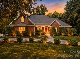 675 Heather Dr, Lincolnton, NC 28092