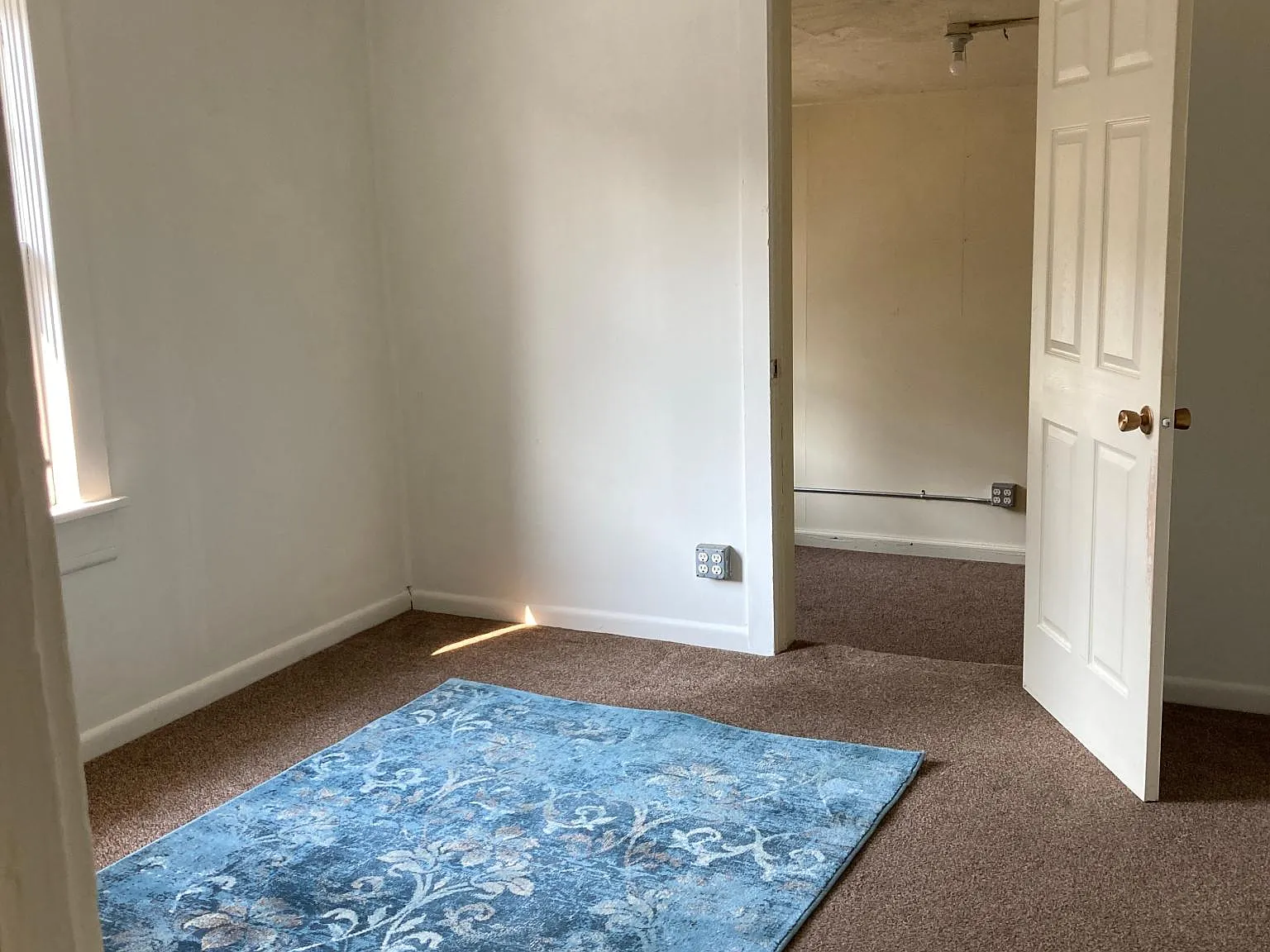 1 bed, 350 sqft, $750 — Photo 3