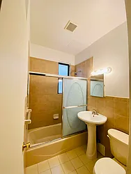 Rented by Zikos Realty Services