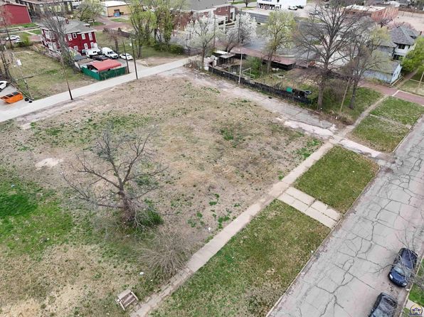 625 SW Polk St, Topeka, KS 66603
