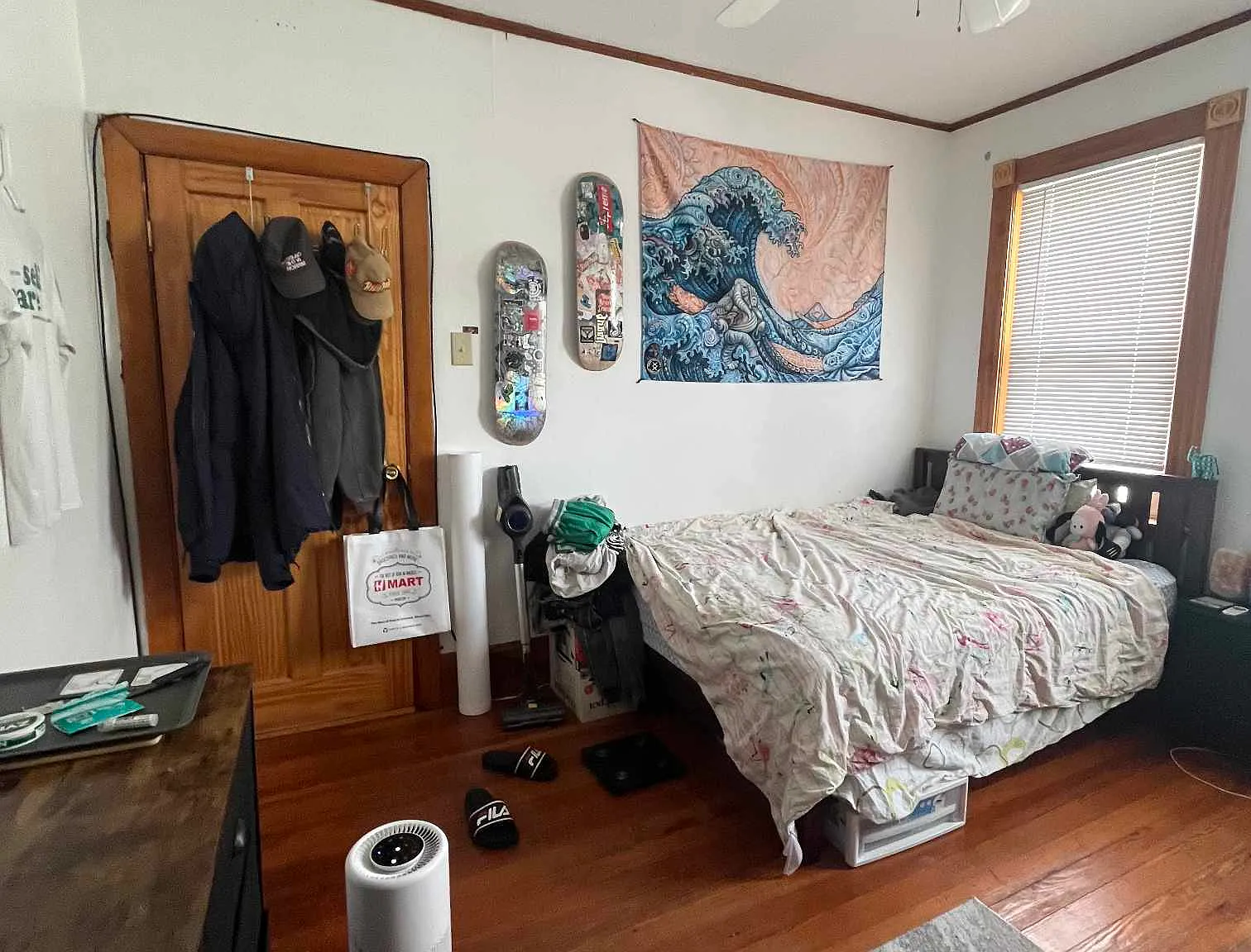 1 bed, 1400 sqft, $975 — Photo 1
