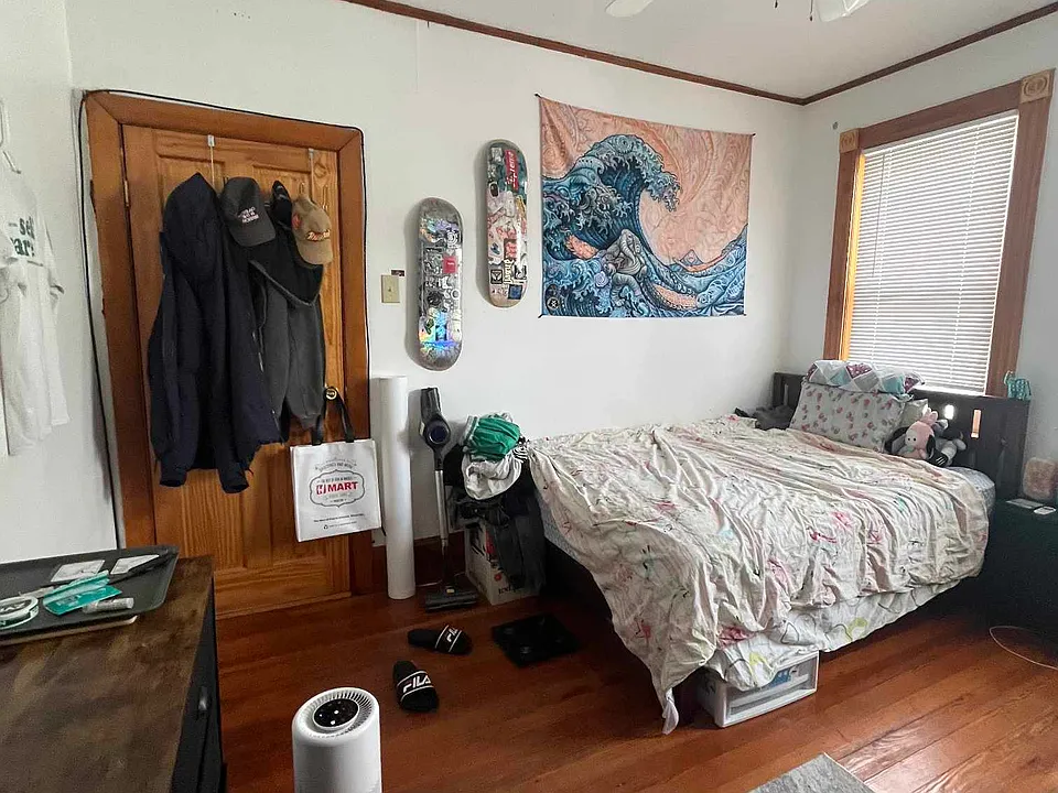 63 Victoria St #2