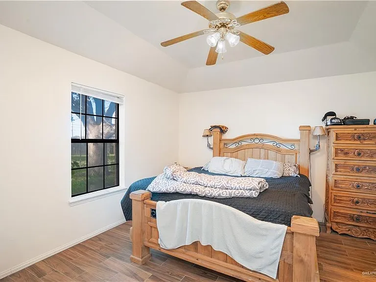 2702 Blue Jay Dr — Photo 11