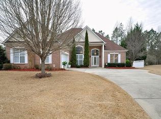 125 Pelham Ct, Fayetteville, GA 30215