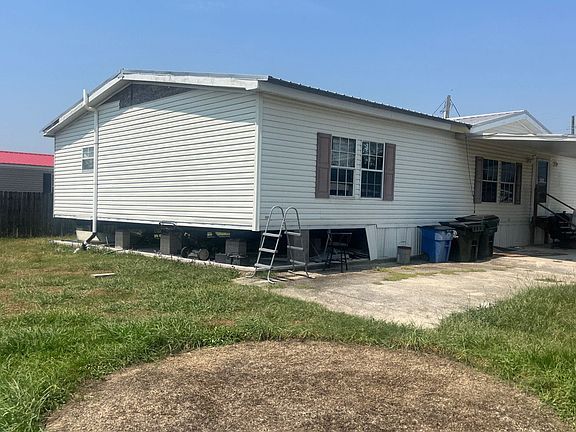 3rd image of 381 Blakefield Dr