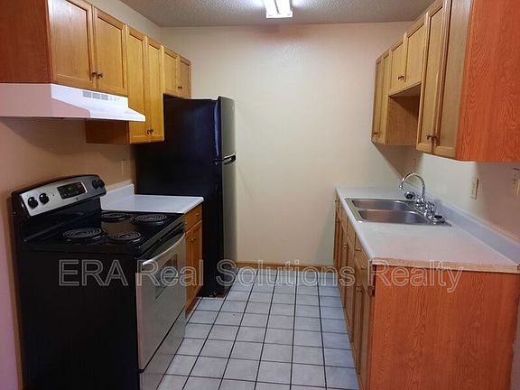 3rd image of 201 John St APT A