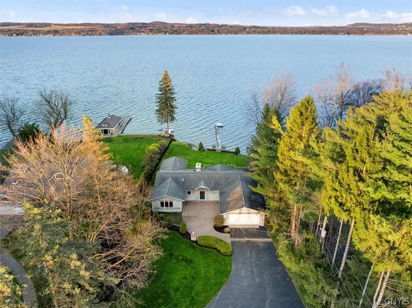 1838 W Lake Rd, Skaneateles, NY 13152