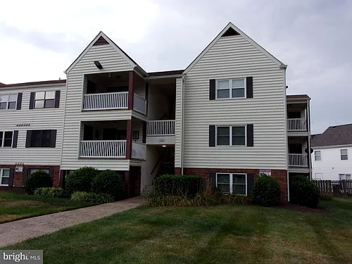 100 Chesterfield Ln Photo 1
